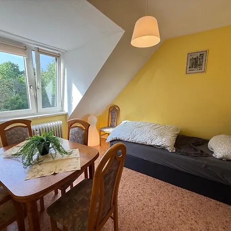 Modern Apartment *